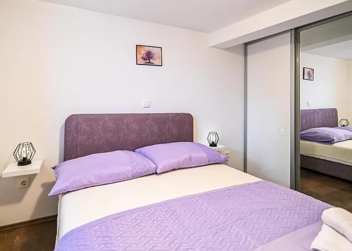Amazing Apartment In Okrug Gornji Trogir